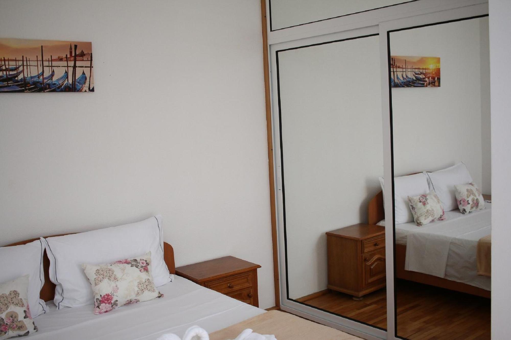 Pensiunea Casa Johnelly コスティネシュティ 部屋 写真