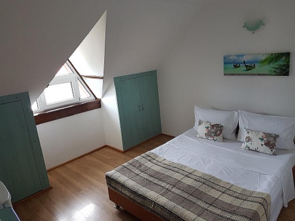 Pensiunea Casa Johnelly コスティネシュティ エクステリア 写真