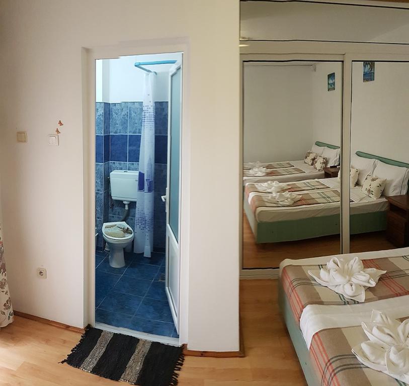 Pensiunea Casa Johnelly コスティネシュティ エクステリア 写真